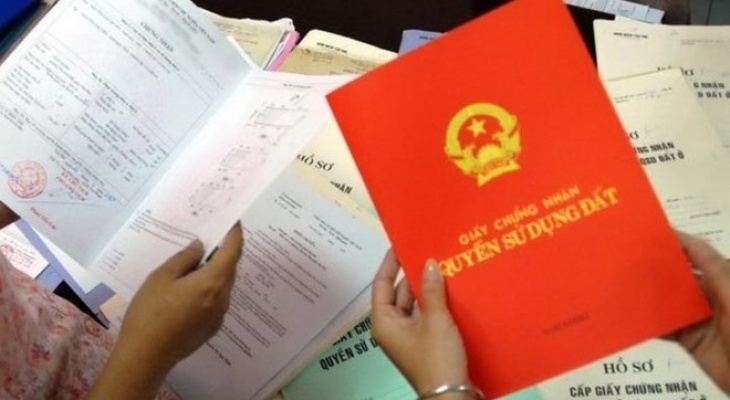Sang tên quyền sử dụng đất của hộ gia đình